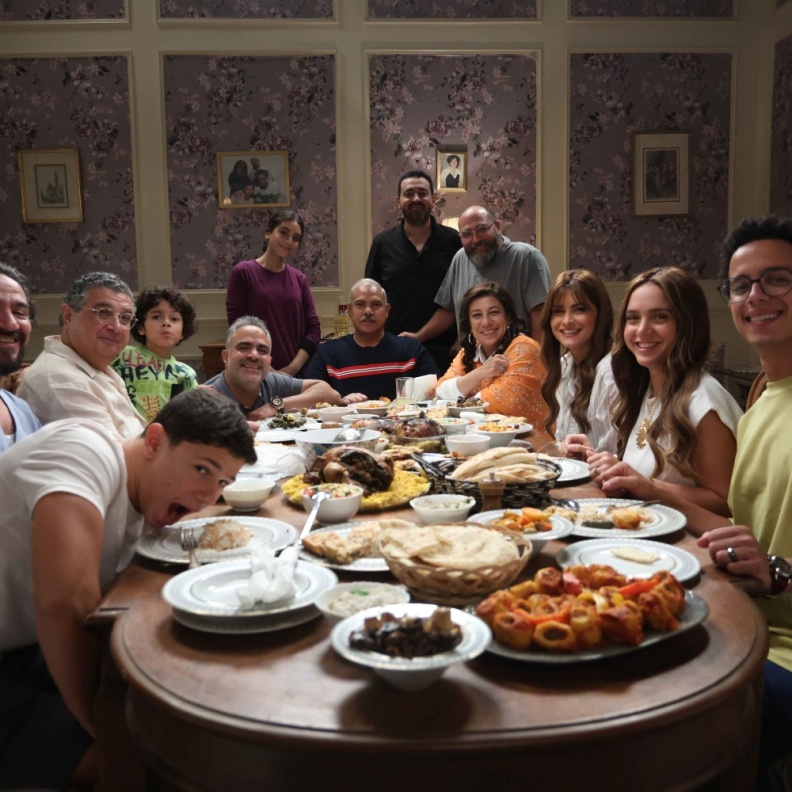 موضوع عائلي