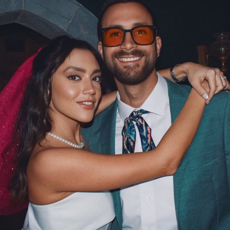 نجمات احتفلن بالخطوبة بطريقة رومانسية ولافتة.. أحدثهن ستيفاني عطالله