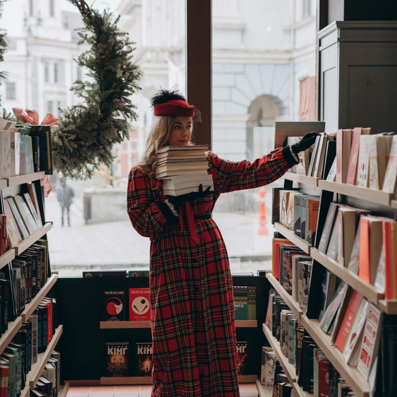 مع بداياتكِ الجديدة وخططكِ المقبلة خلال عام 2025 إليكِ افضل كتب المساعدة الذاتية لتكون حليفتكِ