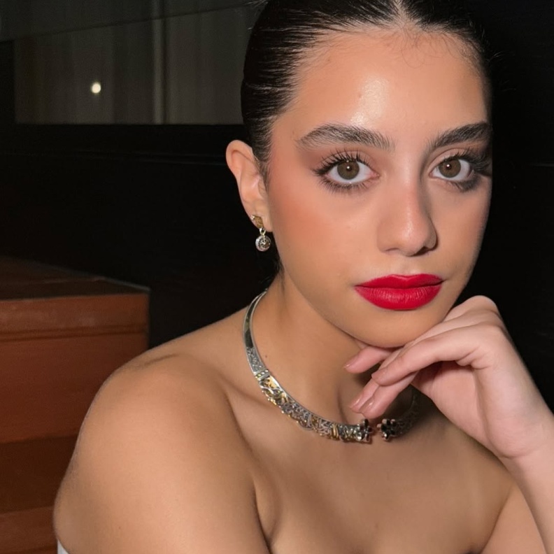 الممثلة المصرية ياسمينا العبد