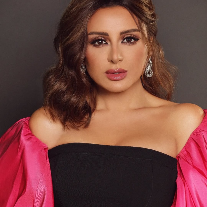 النجمة انغام صورة من انستغرامها