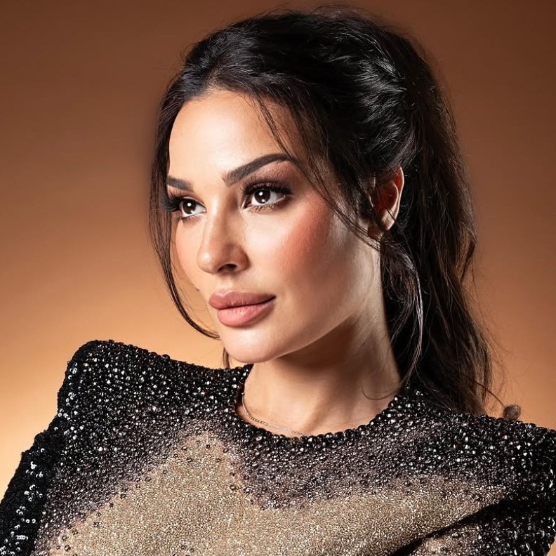 نادين نجيم صورة من حسابها على انستغرام
