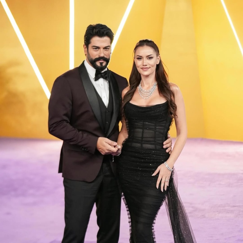 إطلالات ثنائيات النجوم في حفل  2025 Joy Awards تسرق الأنظار بأزياء متناغمة