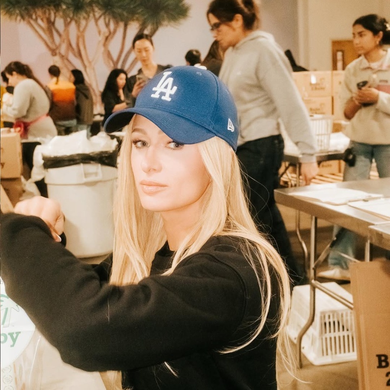 باريس هيلتون 