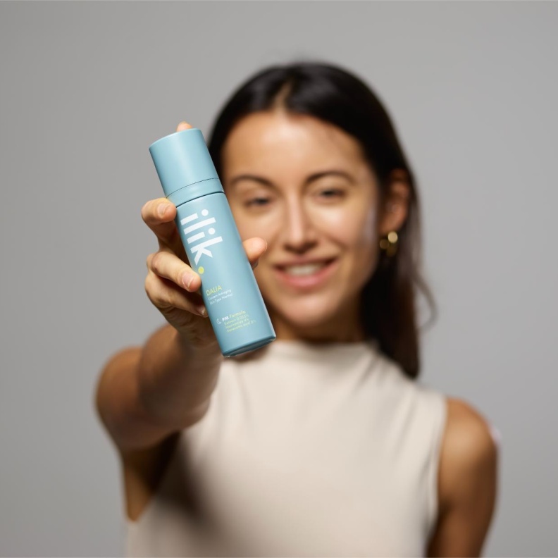 إلك.. عناية بالبشرة مُصممة بوصفات طبية تصلكِ أينما كنتِ