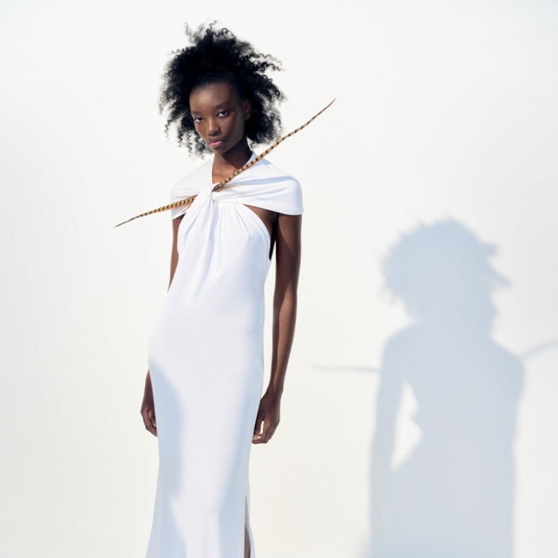 "Fairytale Couture": سحر الحكايات في أحدث الفساتين على MYTHERESA