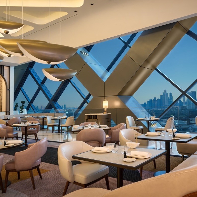 مطعم "لا دام دي بيك" دبي