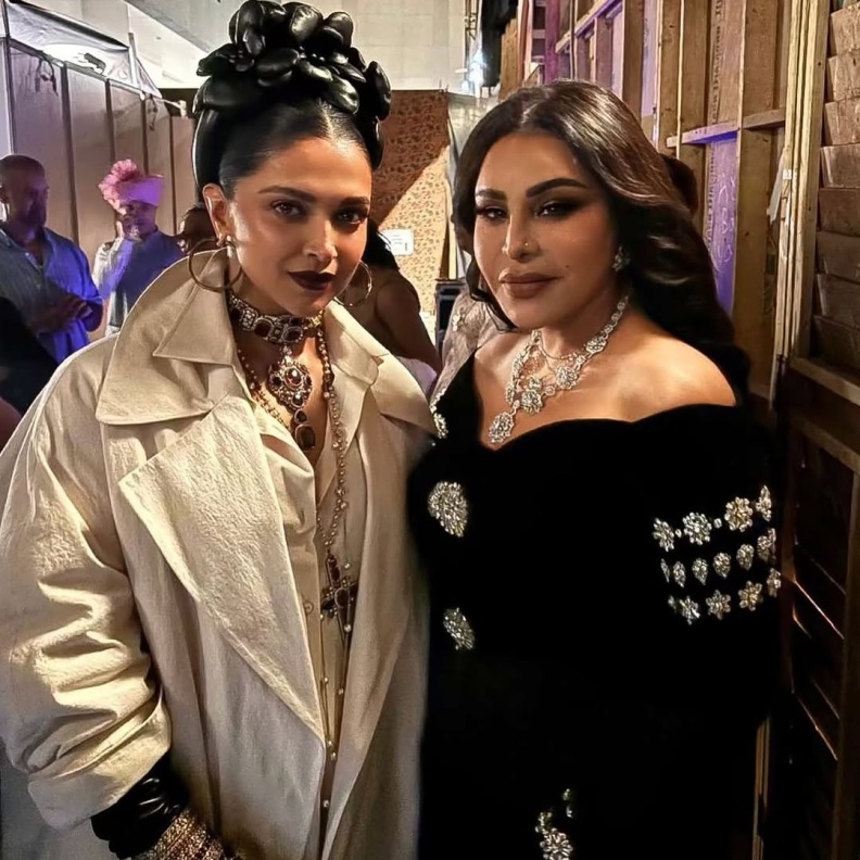 أحلام وديبيكا بادكون