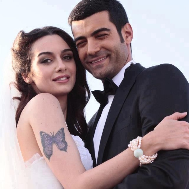 برجي أكلاي Birce Akalay ومراد أنالمش Murat Unalmis