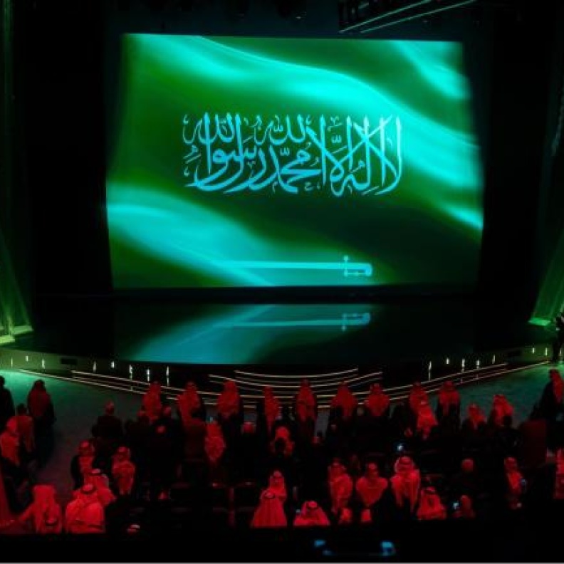 تكريم الفائزين بجوائز القلم الذهبي للأدب الأكثر تأثيراً في أمسية استثنائية