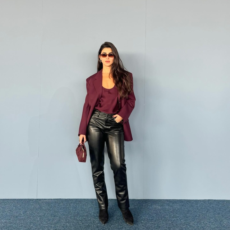 ما بين الأناقة على المنصة وخلال حضور الفعاليات.. شاهدي أجمل إطلالات الفاشينيستا والمشاهير بأسبوع الموضة بدبي