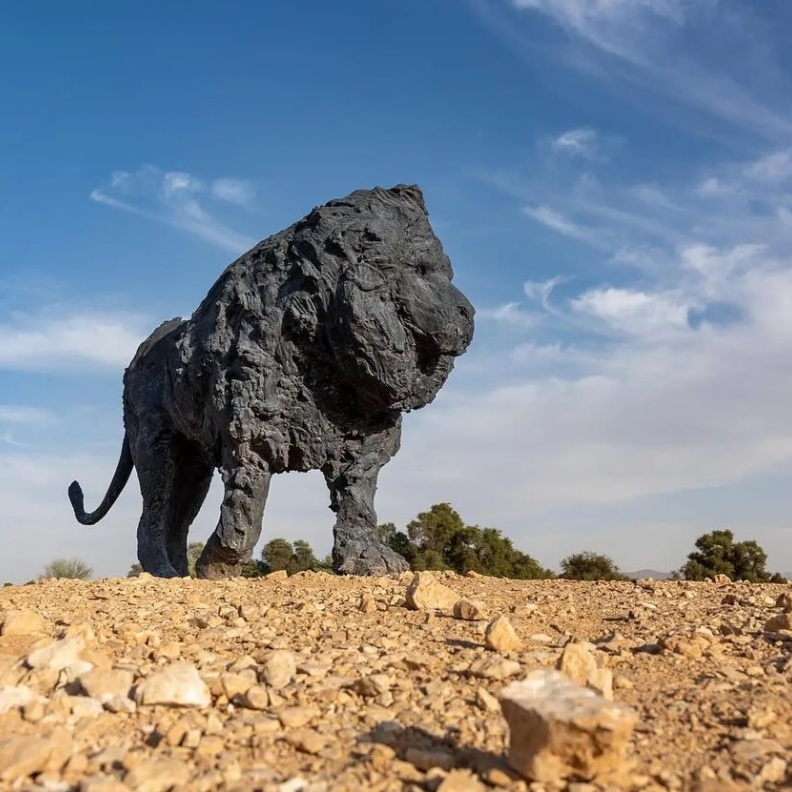 إبداعات دافيدي ريفالتا تزين الرياض.. "الرياض آرت" يحتفي بالإبداع الإيطالي في شوارع العاصمة