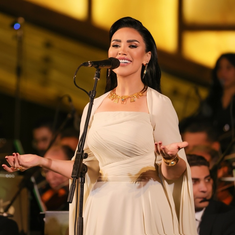 مي فاروق وريهام عبد الحكيم تجتمعان في حفل جديد لإحياء ذكرى مرور 50 عاما على رحيل "أم كلثوم"