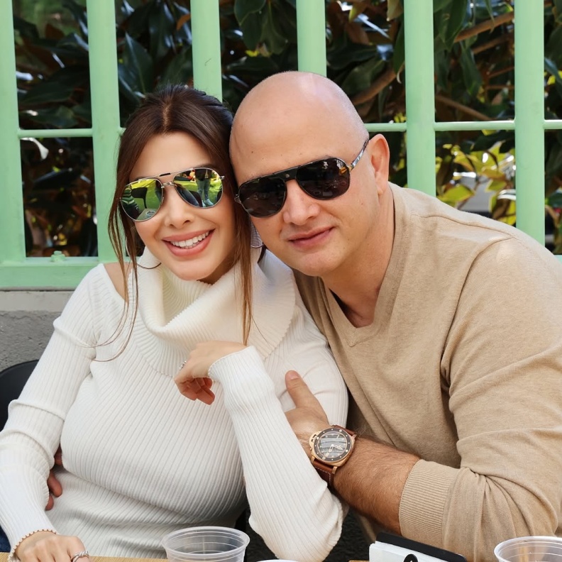 نانسي عجرم وزوجها