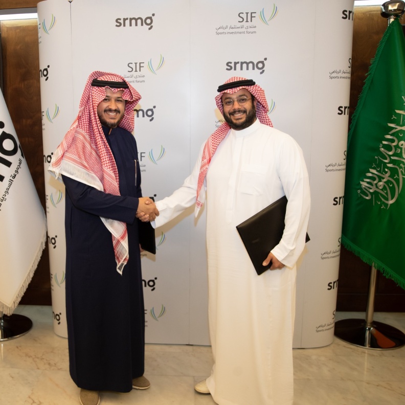 منتدى الاستثمار الرياضي SIF يوقّع شراكة إعلامية استراتيجية مع المجموعة السعودية للأبحاث والإعلام