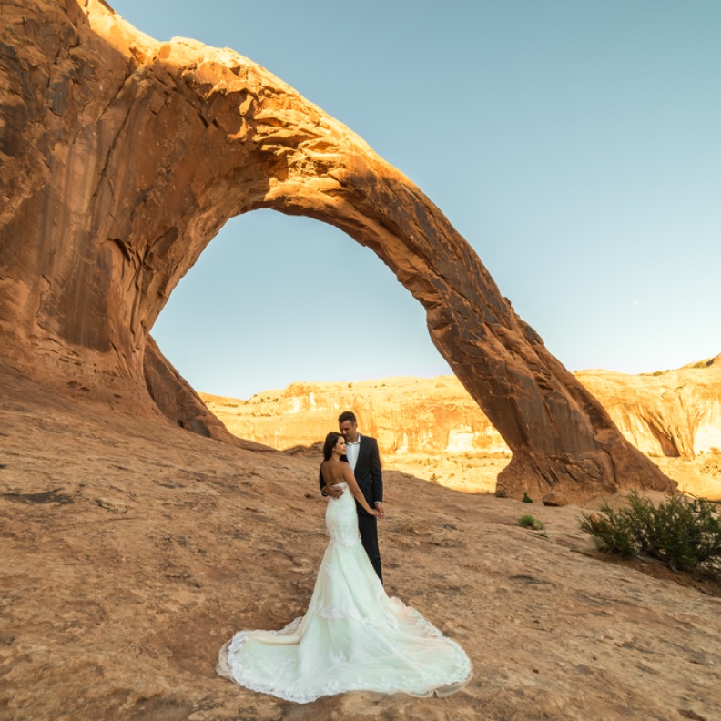 أفكار استثنائية وغير مسبوقة لجلسة تصوير العروسين قبل حفل الزفاف