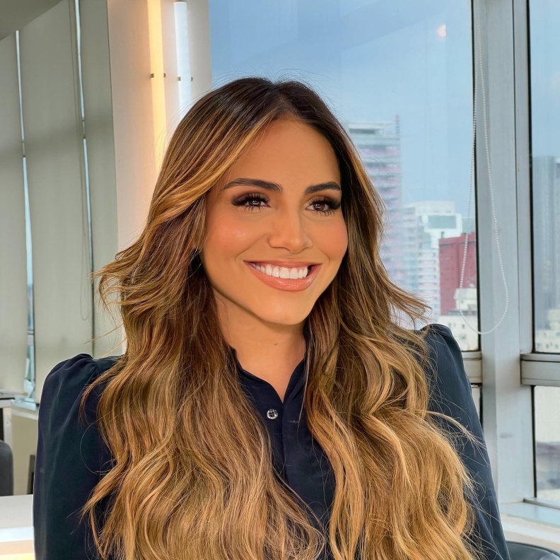غابرييلا روتشا Gabriela Rocha مواليد 13 مارس