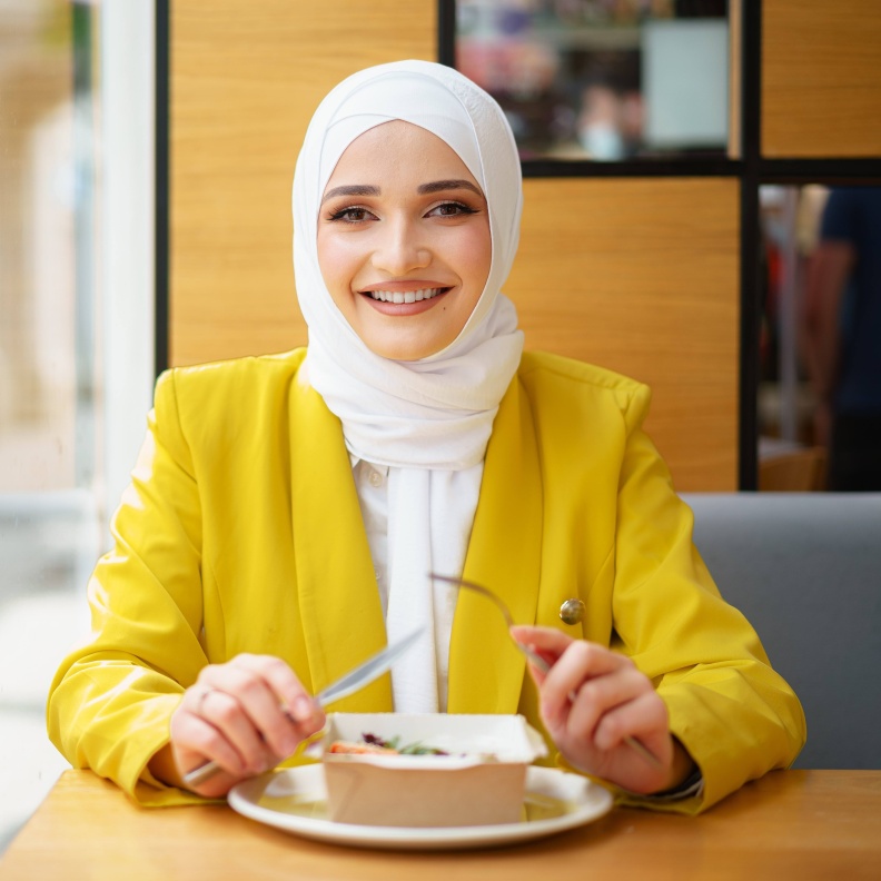 السلوكيات الغذائية الصحيحة تجنب الشعور بحرقة المعدة أثناء الصيام