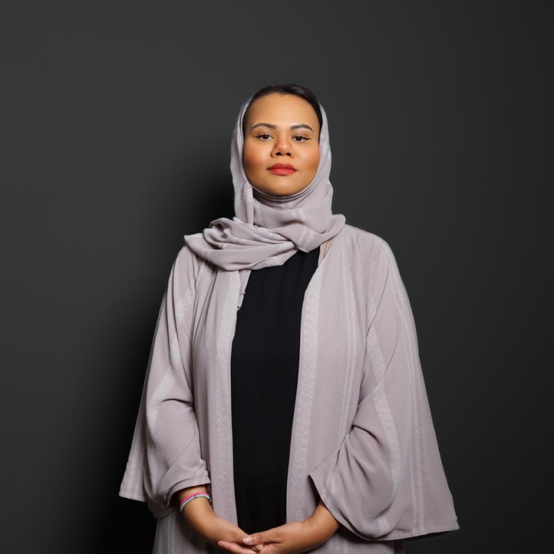 الكاتبة الإماراتية صالحة عبيد