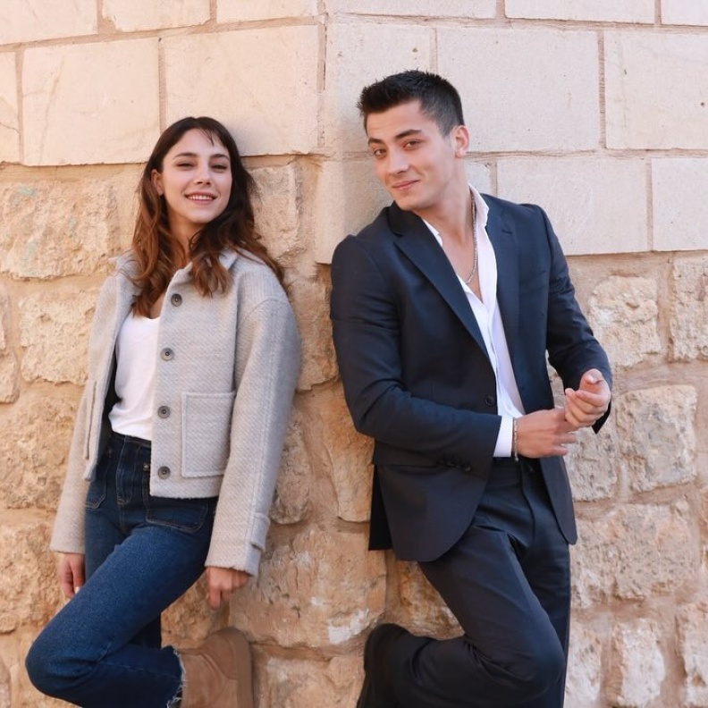 أبطال المدينة البعيدة