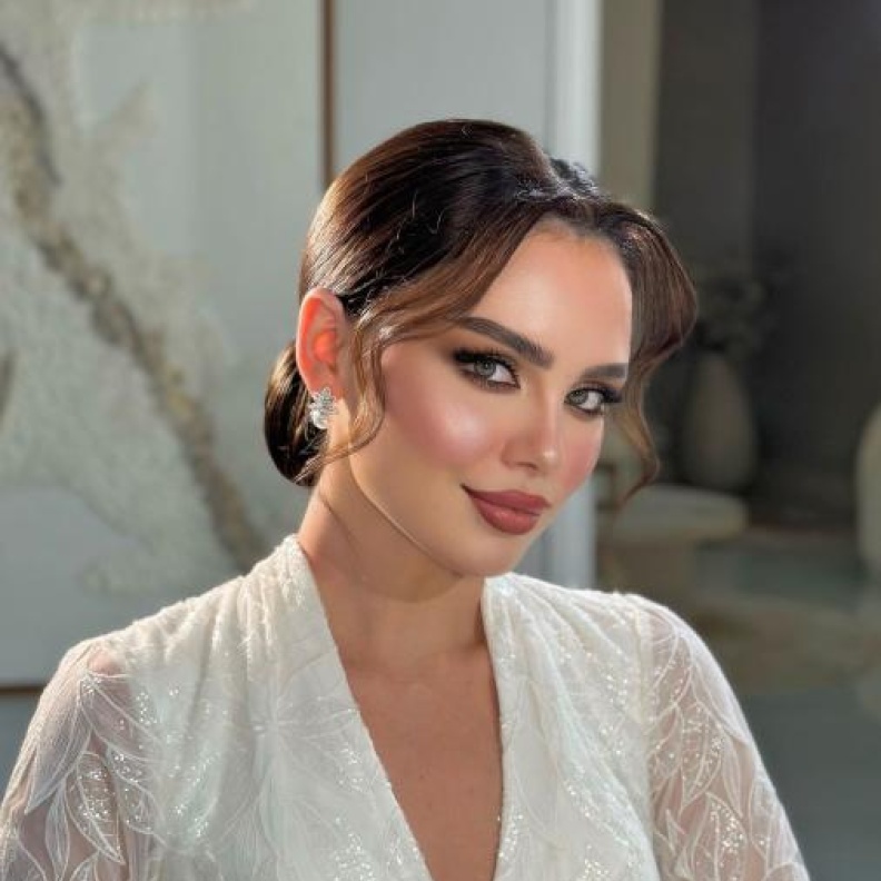 من تسريحات مصففة الشعر سيرينا مصطفى