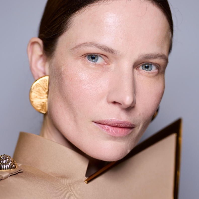 سر جمالك الدائم بعادات يومية تجعلكِ أكثر تألقاً مع التقدم في العمر