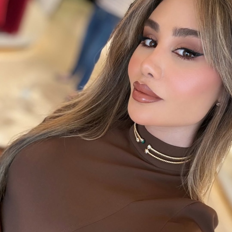 مصممة الأزياء داليدا عياش صورة من حسابها على انستغرام