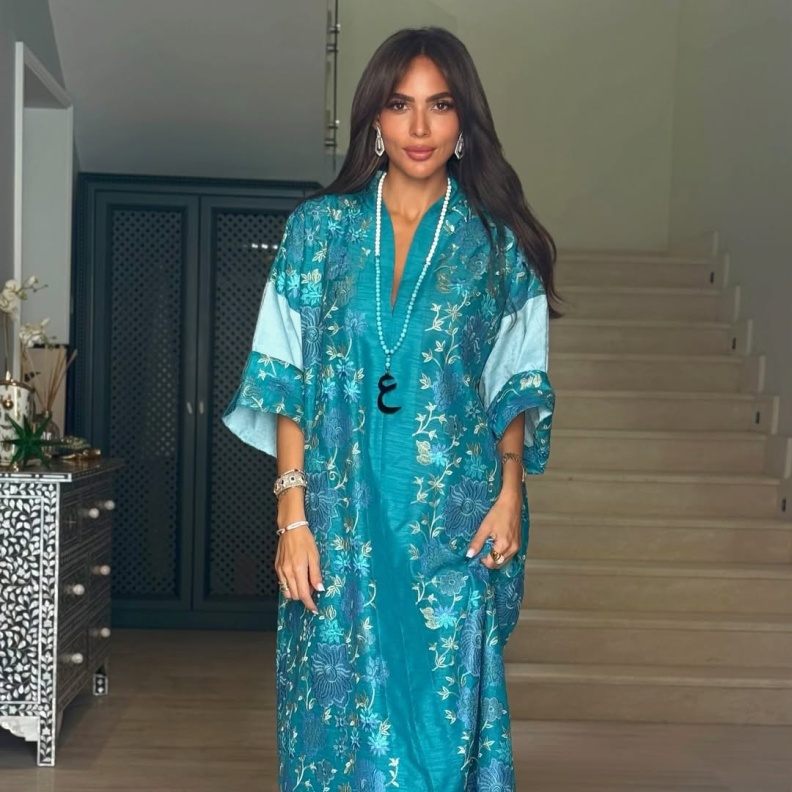 اطلالات رمضانية بتفاصيل شرقية تجذب النجمات في أول ايام رمضان