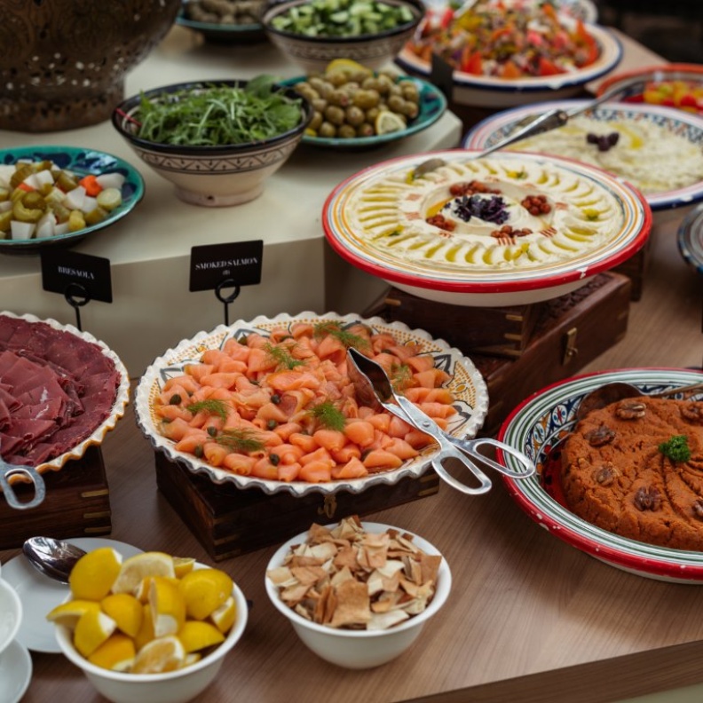 احتفلوا بروح رمضان في أجواء من الأناقة الخالدة في ون آند أونلي رويال ميراج