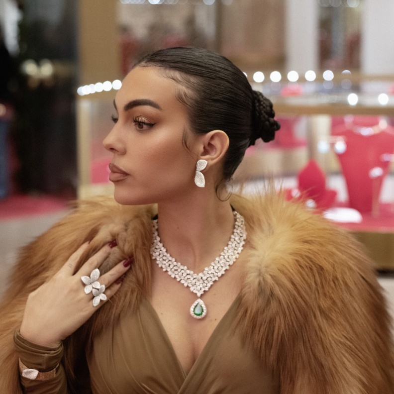 "باسكواليه بروني" Pasquale Bruni تفتتح ثاني بوتيك لها في السعودية في مجمّع "سولتير" الجديد والمرموق في الرياض