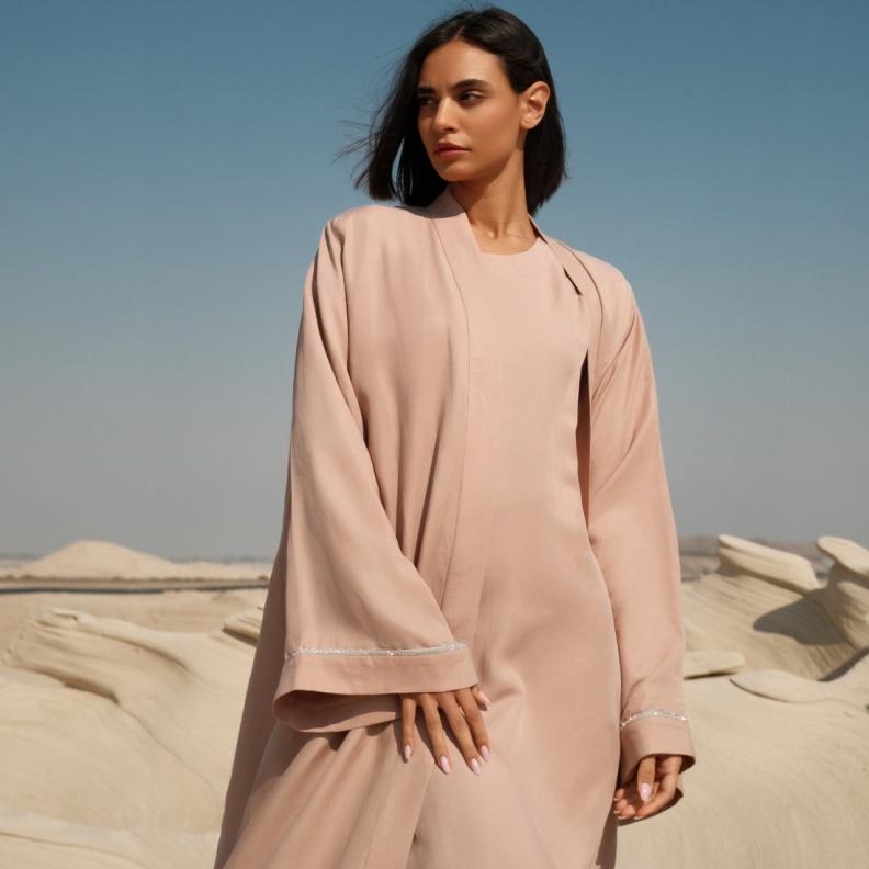 "ناتاليا فوكيل" Natalia Vuokil، مؤسسة LN Family، لـ"هي"