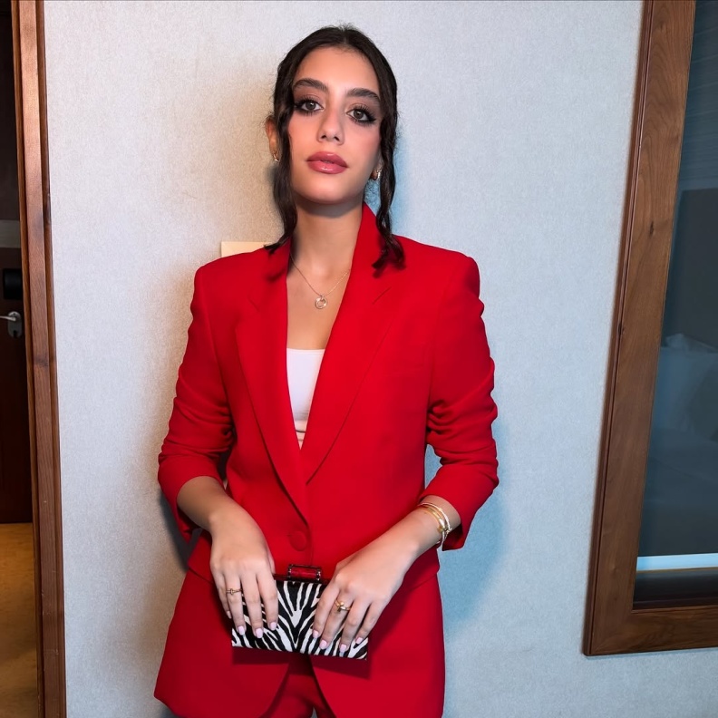 ياسمينا العبد