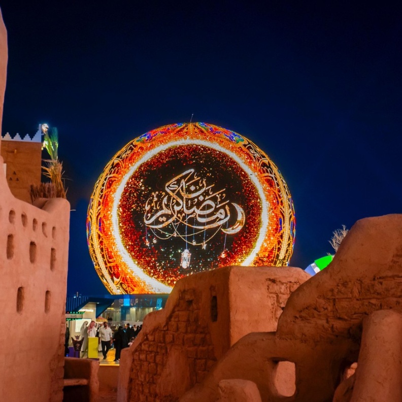 ماذا ينتظرك في موسم رمضان بالسعودية.. أجواء رمضانية استثنائية وتجارب مميزة