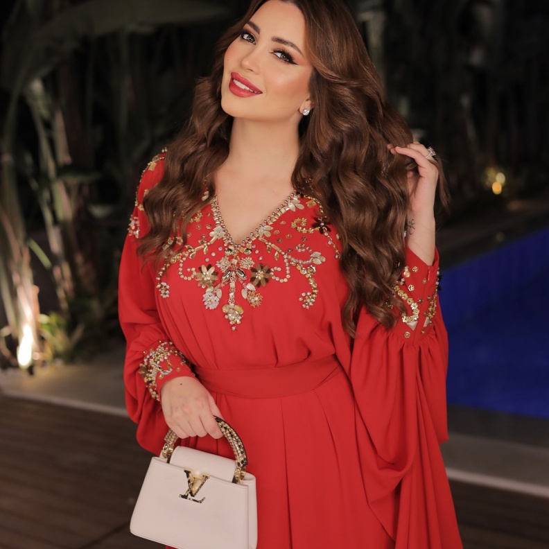 إطلالات مجوهرات نسرين طافش الباهرة