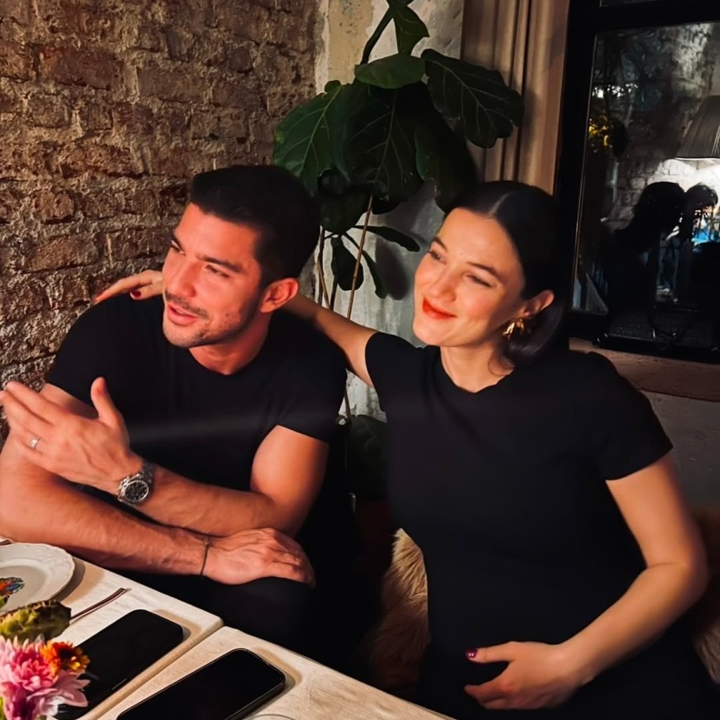 مخلص الأحداث السعيدة لمشاهير تركيا في أسبوع العيد