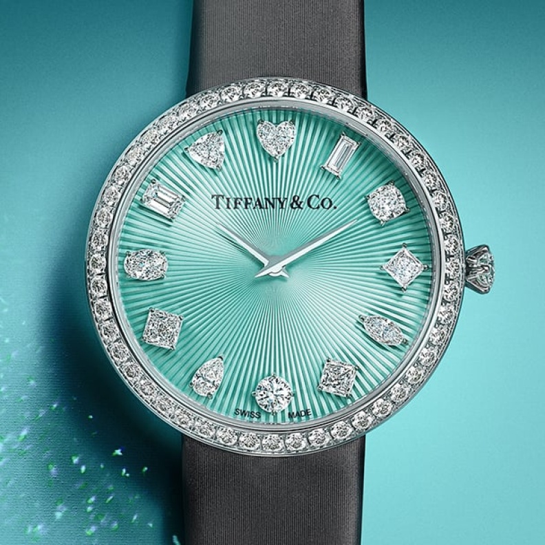 ساعة نسائية فخمة من تيفاني