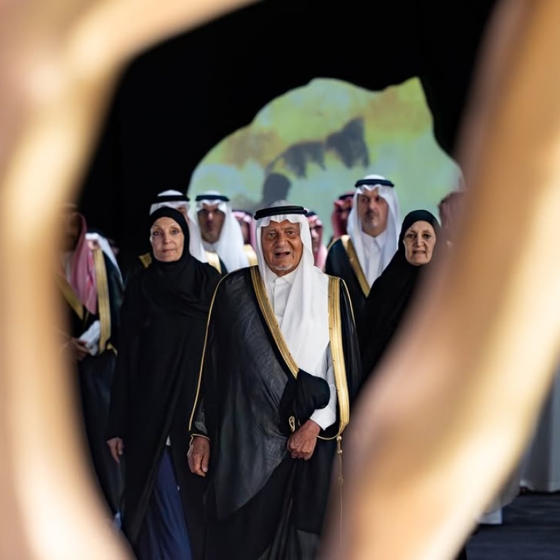 معرض في محبة خالد الفيصل في جدة - الصورة الرئيسية