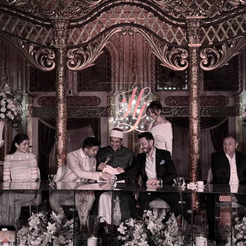 هشام جمال يعقد قرانه على ليلى أحمد زاهر