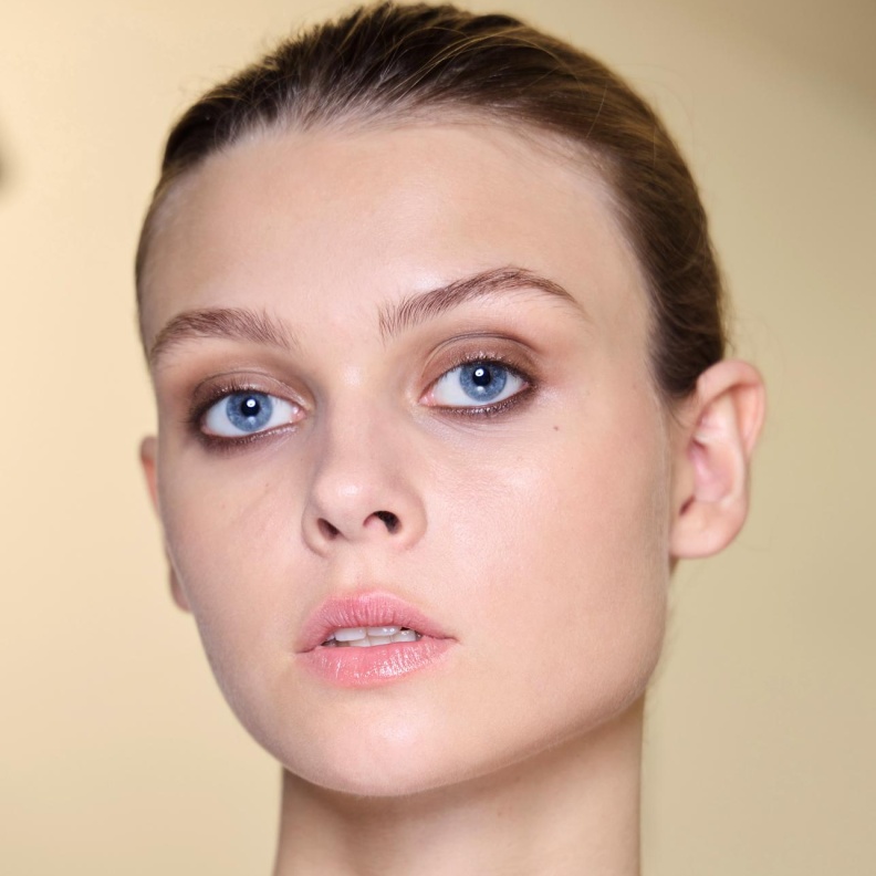 طرق طبيعية لتوحيد لون البشرة في المناطق الحساسة