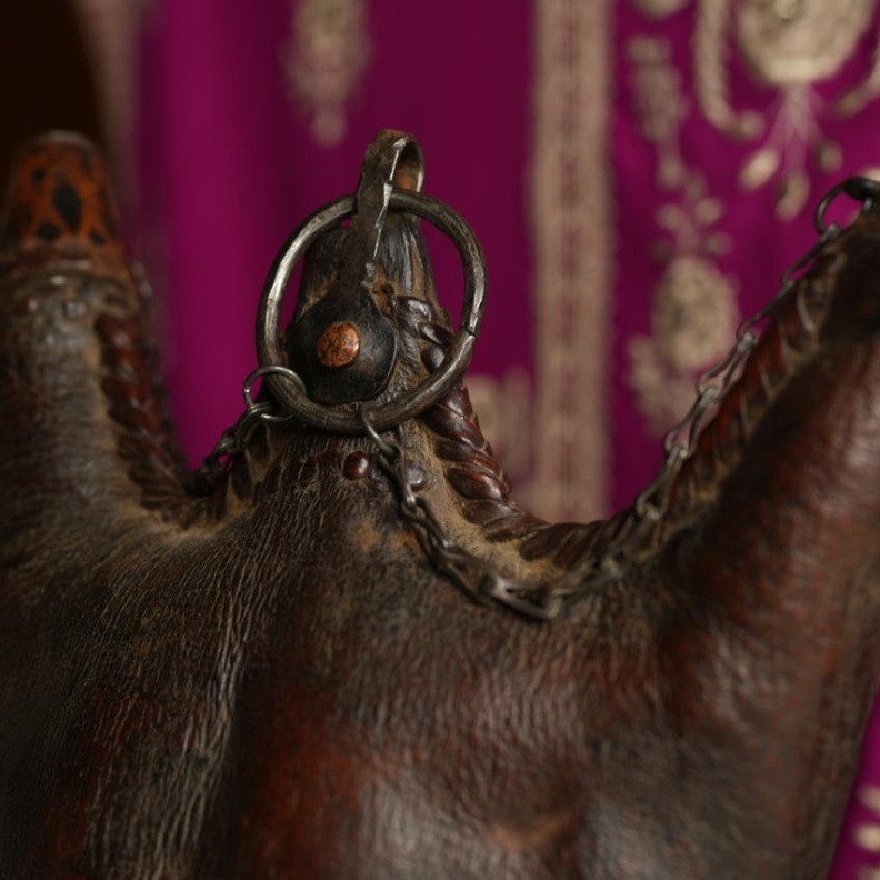 عشاق الإرث الثقافي السعودي على موعد مع تعاون مميز يجمع مسك للتراث "آسان" مع "فنون التراث"