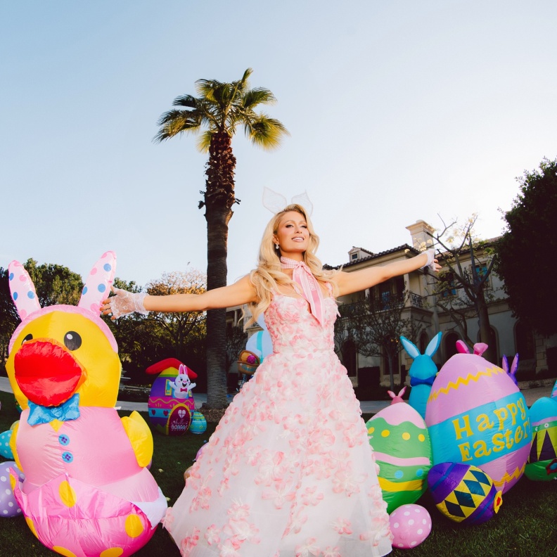 باريس هيلتون 