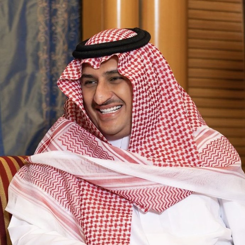 الأمير أحمد بن سلطان "سهم" في عقد قرانه