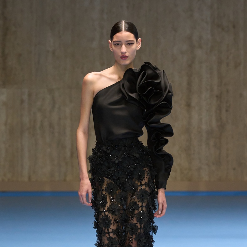 إطلالة من Carolina Herrera