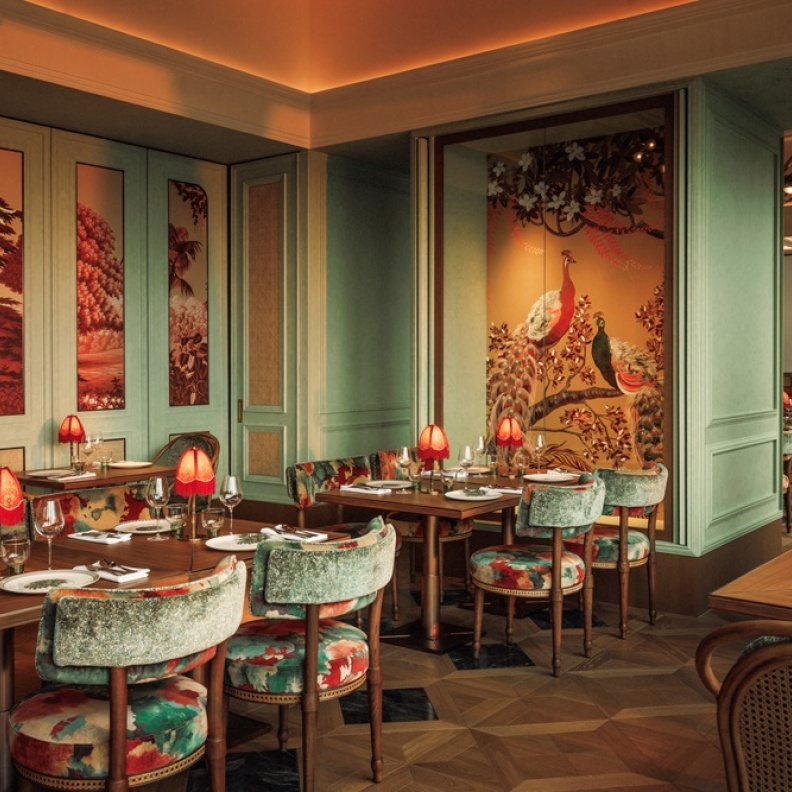 تجربة The Bombay Club في جميرا مرسى العرب: رحلة تأسر الحواسّ إلى قلب المطبخ الهندي الراقي بأسلوب حديث
