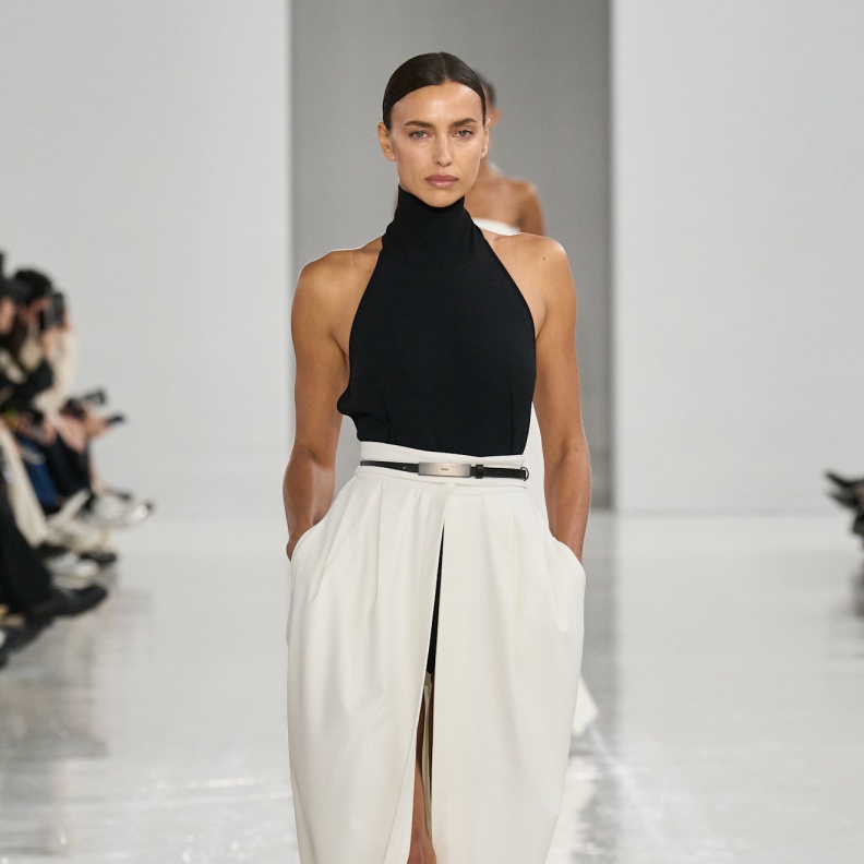 إطلالة من Max Mara