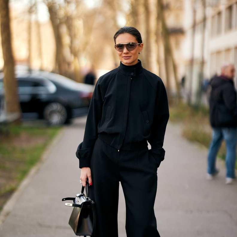 12 قطعة كلاسيكية لا غنى عنها في خزانتك 