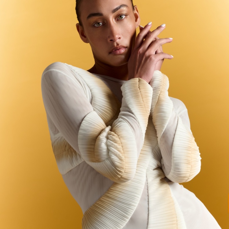 من فستان الطفولة إلى خزانة النجمات... راكان شمس الدين لـ"هي": الهندسة المعمارية شكّلت رؤيتي للموضة