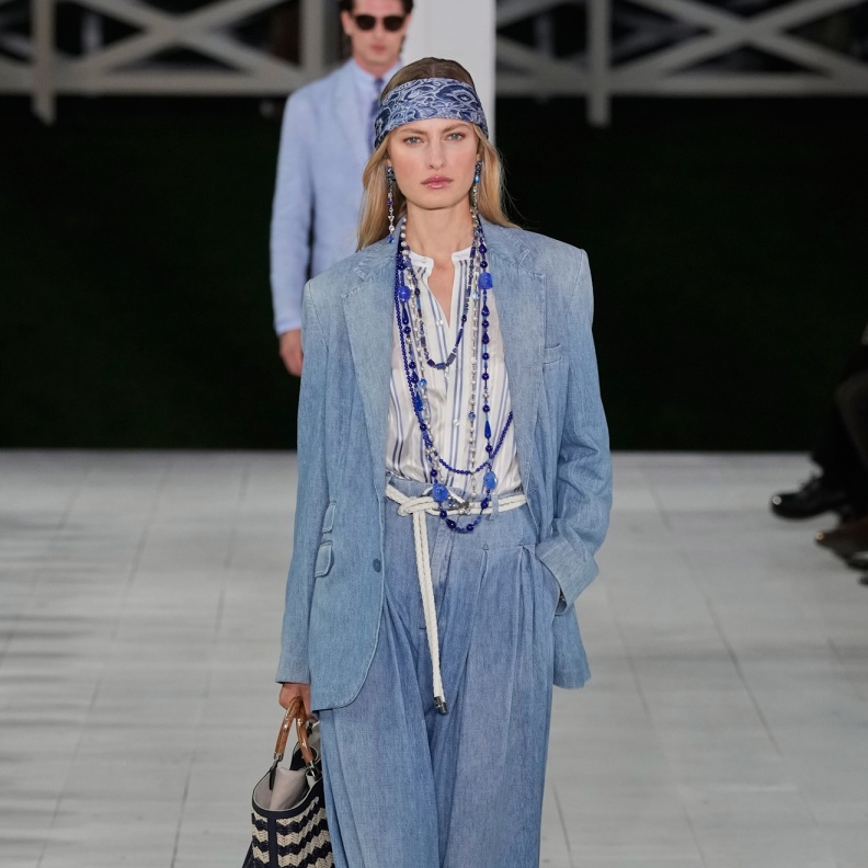 Ralph Lauren عصبة الرأس والسراويل الواسعة موضة الثمانينات في تصاميم