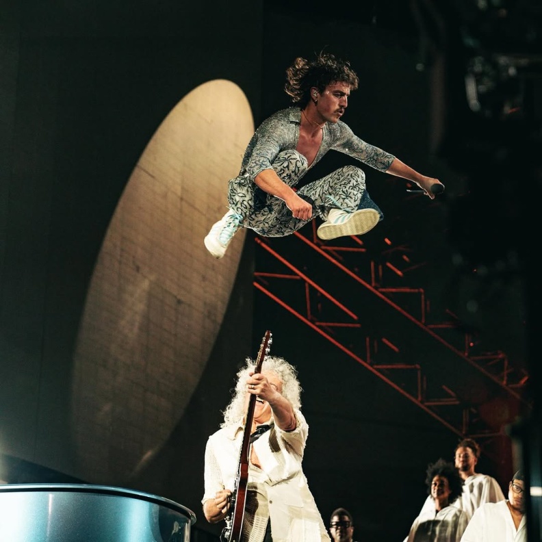 بين السقوط والاستعراضات المذهلة.. مشاهد ولقطات استثنائية للنجوم على مسارح مهرجان كوتشيلا