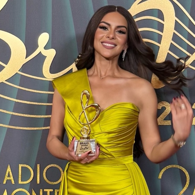 السوبرانو السعودية ريماز العقبي تحصد جائزة أفضل مؤدي كلاسيكي في حفل توزيع جوائز "Bravo Awards"